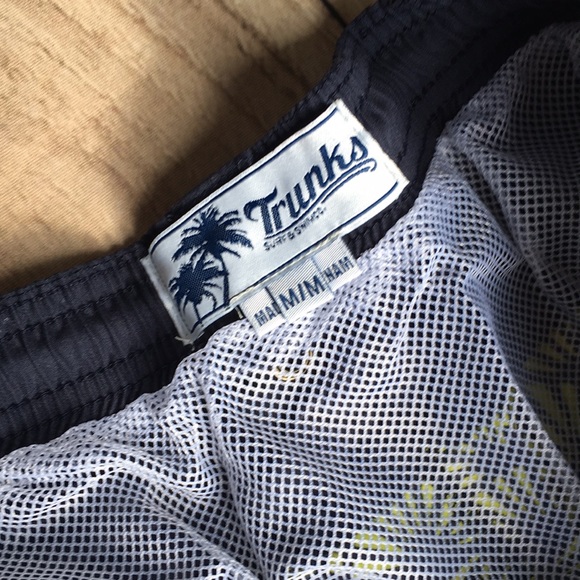 Navy Draw String Elastic Waist Swim Trunks Size Medium - Picture 4 of 7